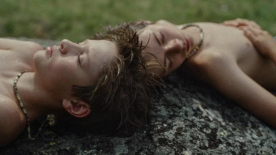 “Eklipse” movie clip from Venice: Teenager’s father contracts AIDS, “the gay disease.”

 Movies Counter